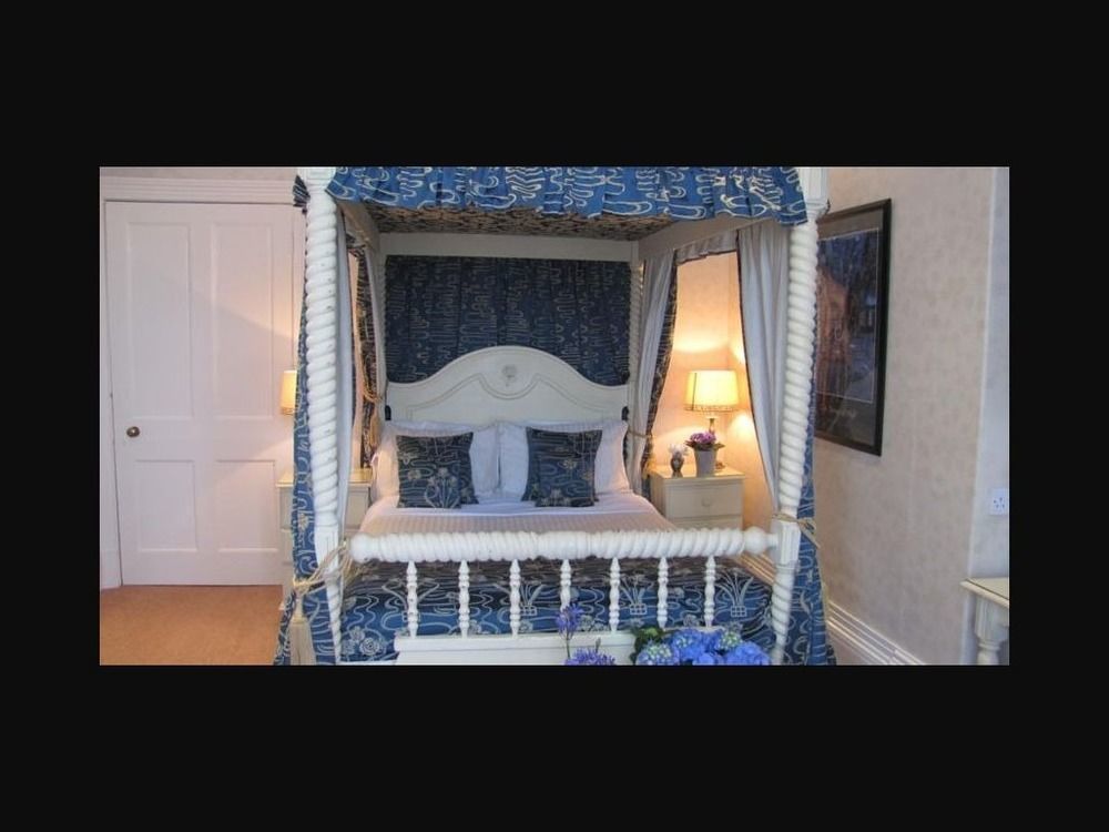 Guest house House